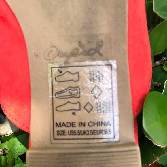 Qupid tomato red micro suede slides - Picture 4 of 4